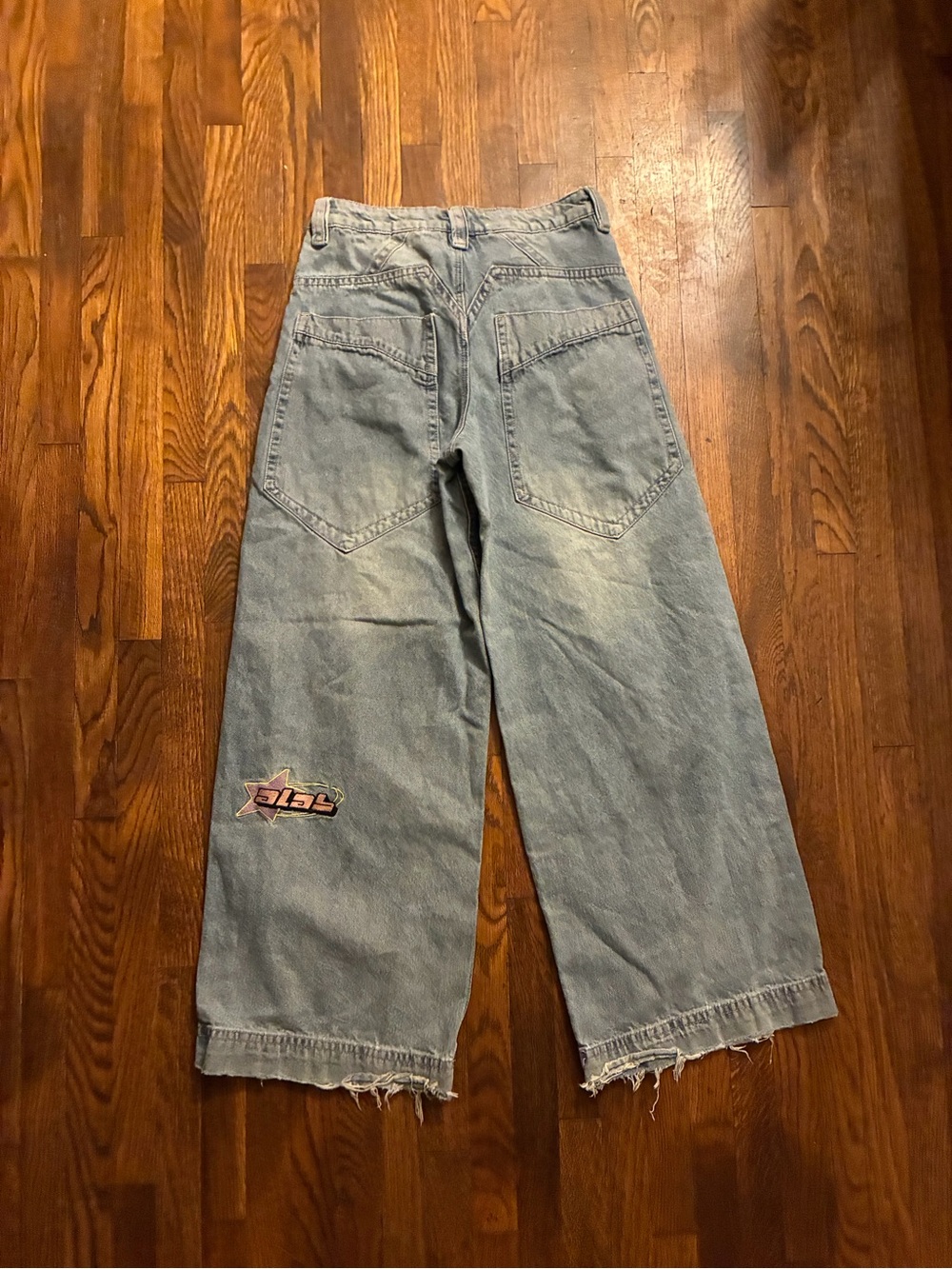 Alab women’s baggy rave jeans size 30x30